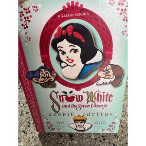 🍎 Williams-Sonoma Disney Snow White and the Seven Dwarfs Cookie Cutters – Set o
